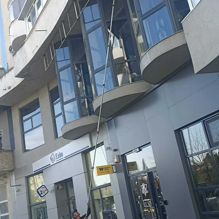 Spălare geamuri & fațade